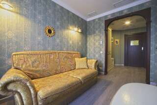 Гостиница Комендантская Дача Санкт-Петербург Двухкомнатный полулюкс-8